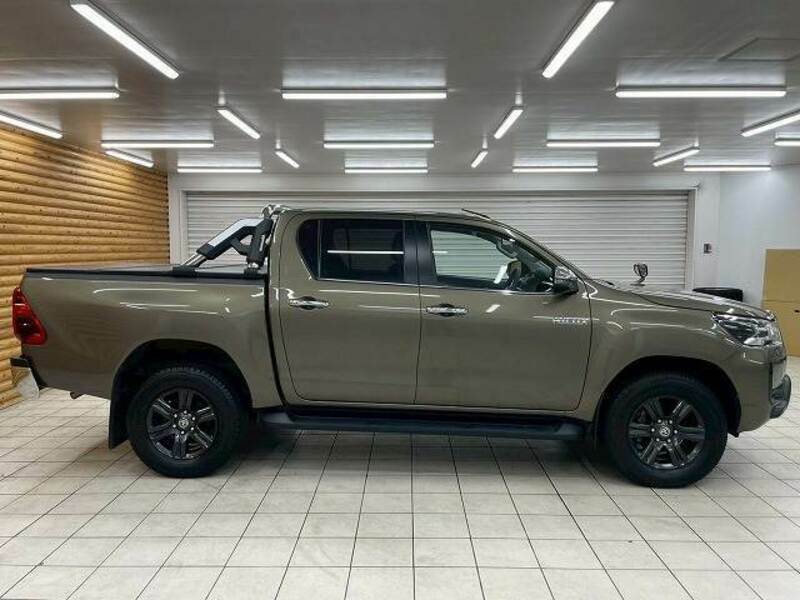 HILUX