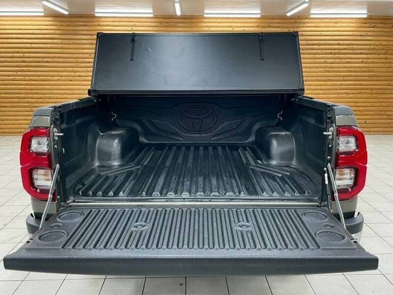 HILUX
