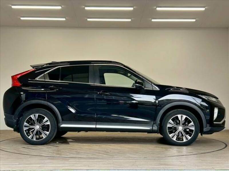 ECLIPSE CROSS