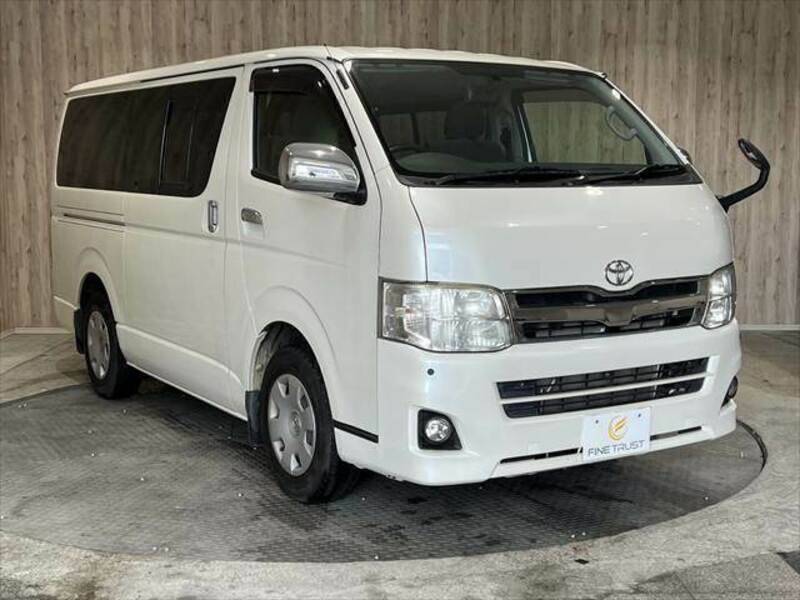 HIACE VAN