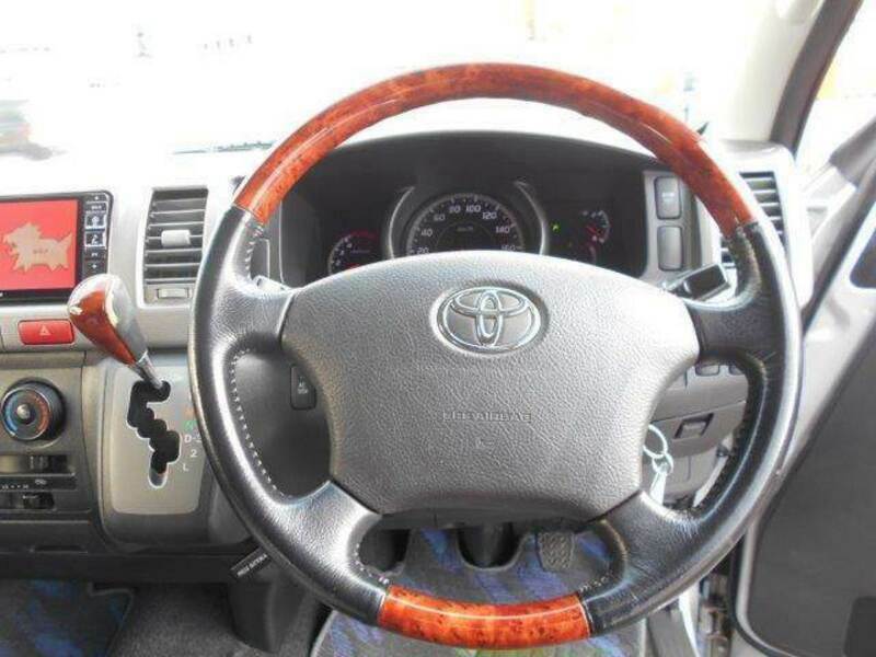 HIACE VAN