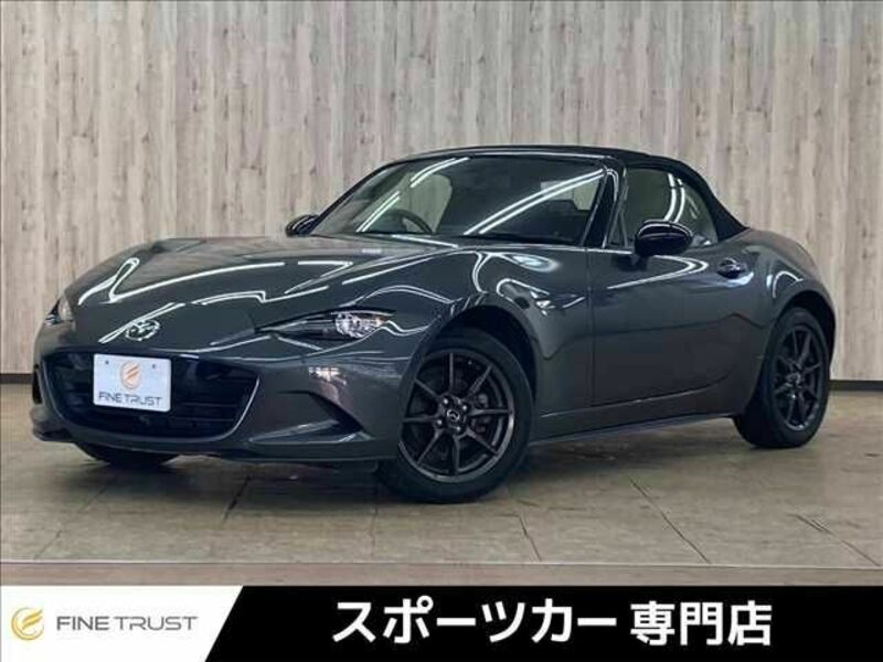 ROADSTER-0