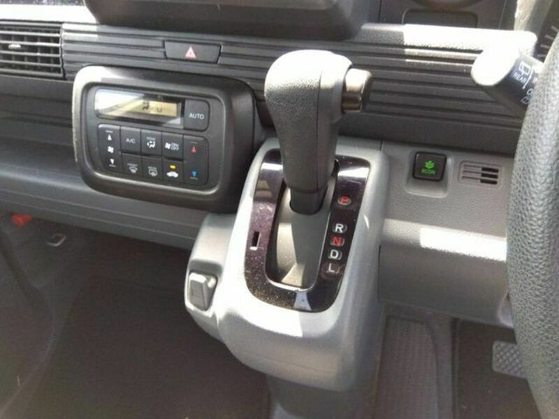 N-VAN