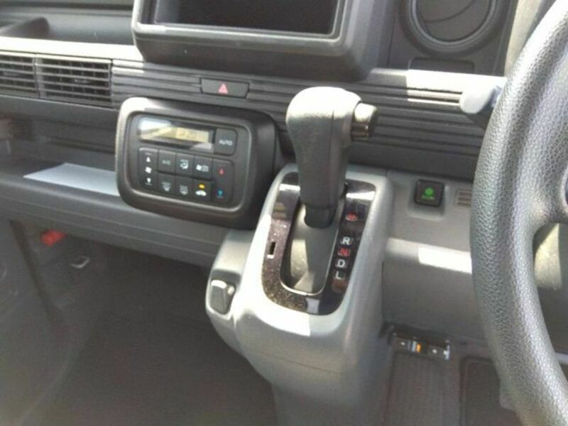 N-VAN
