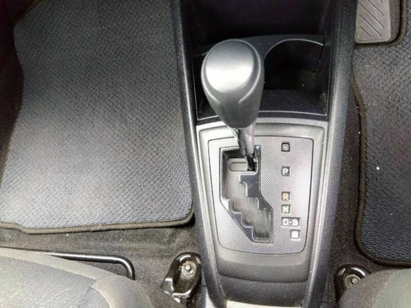 COROLLA AXIO