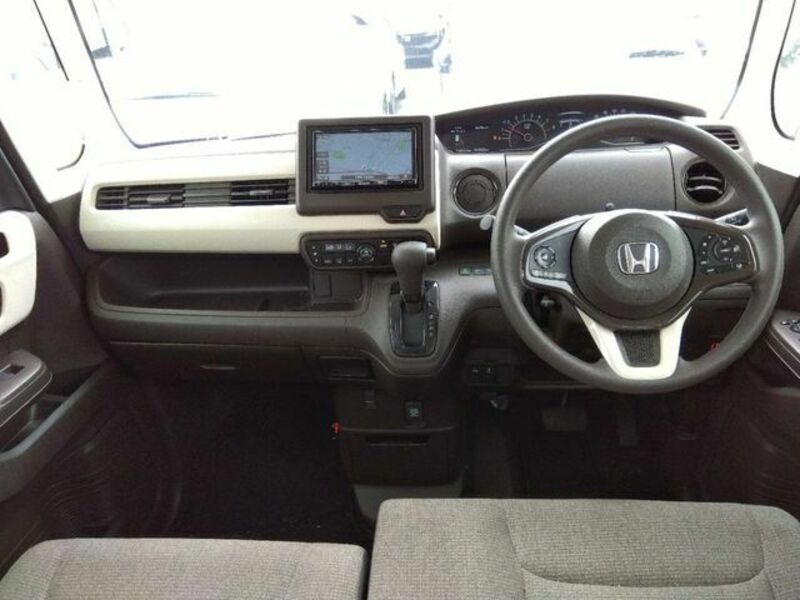N BOX