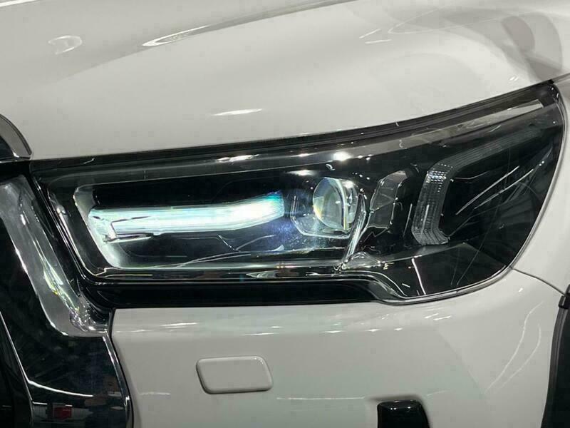 HILUX
