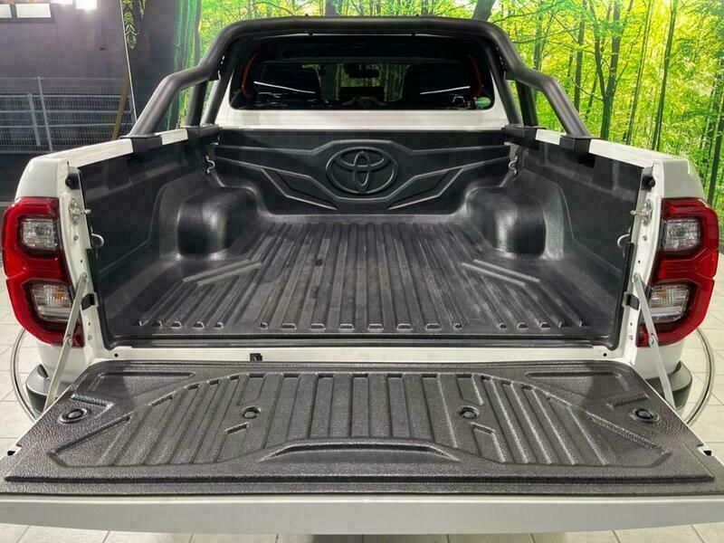 HILUX