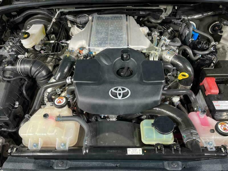 HILUX