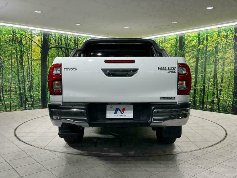 HILUX