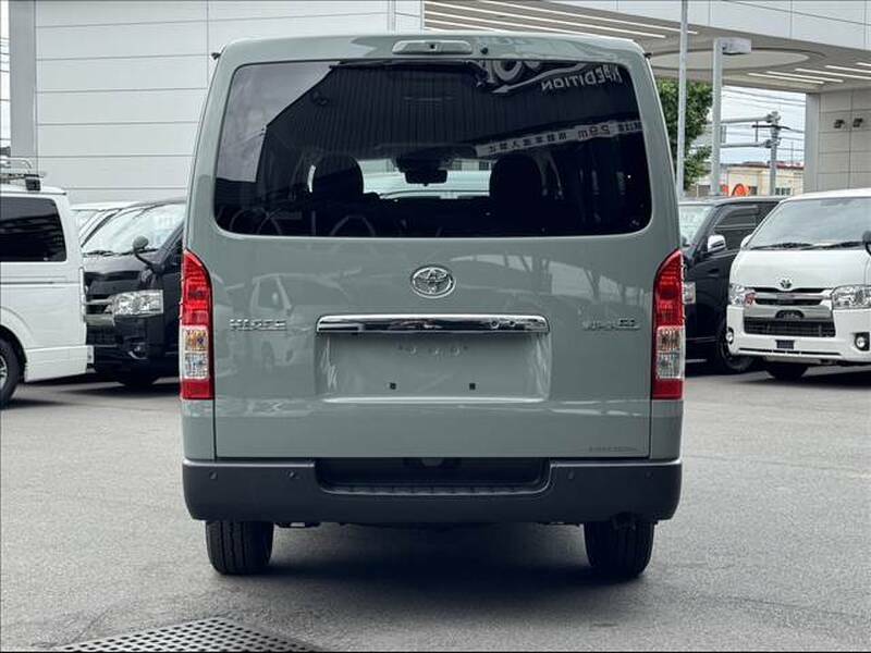 HIACE VAN