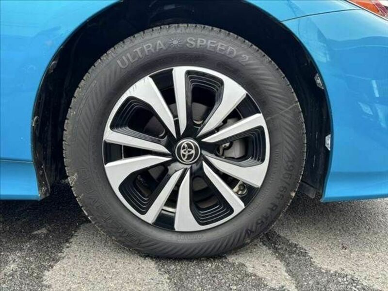 PRIUS PHV