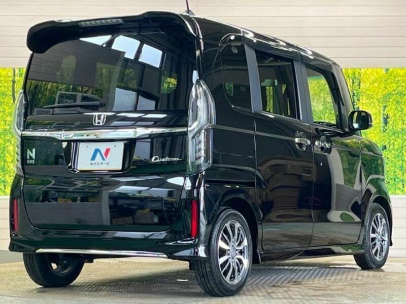 N BOX CUSTOM