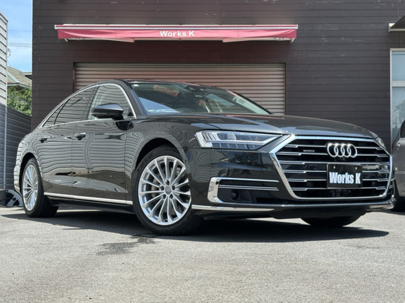 AUDI A8
