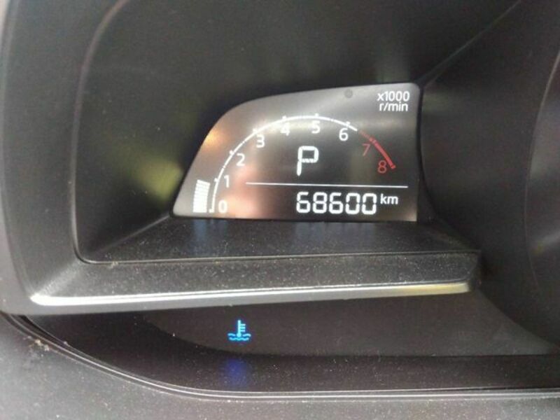 MAZDA2