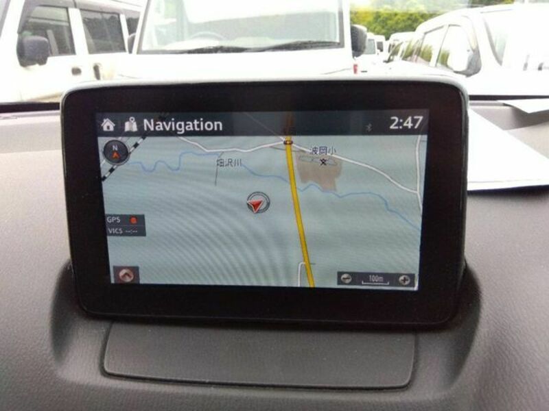 MAZDA2