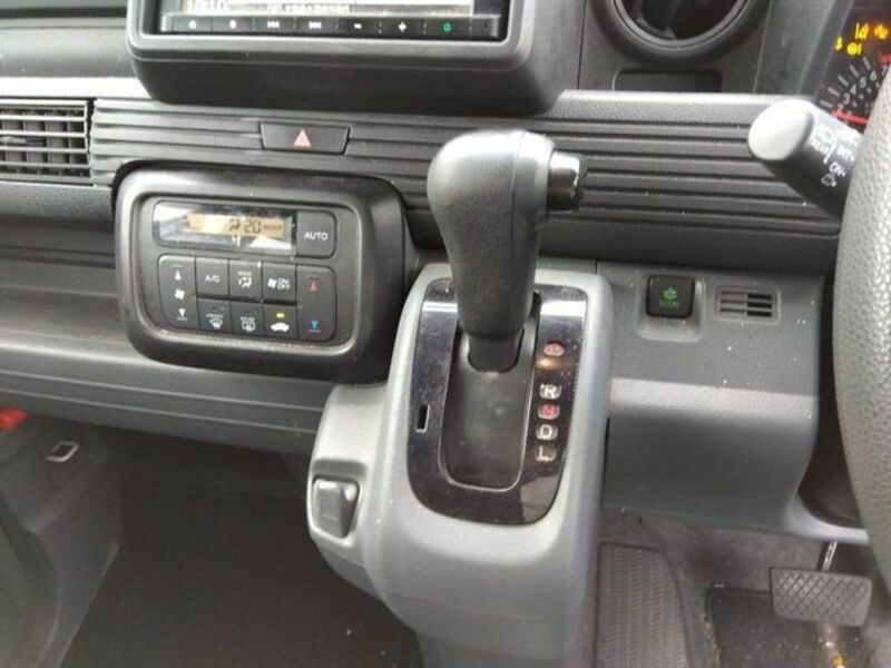 N-VAN
