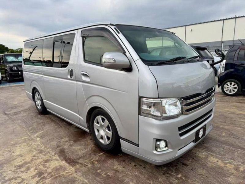 HIACE VAN