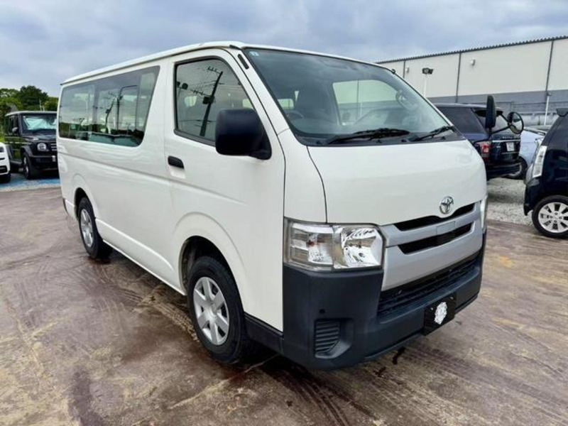 HIACE VAN