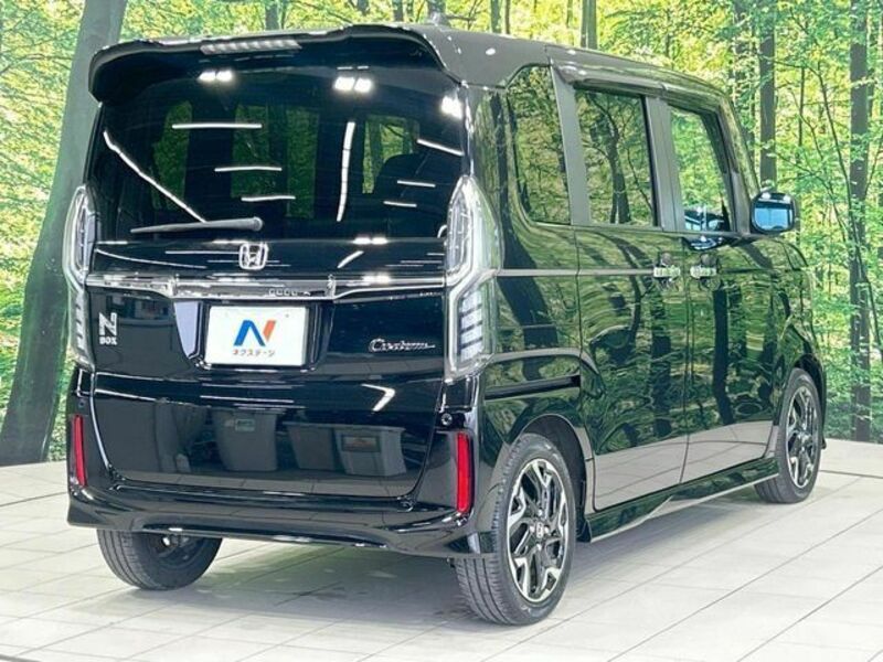 N BOX CUSTOM