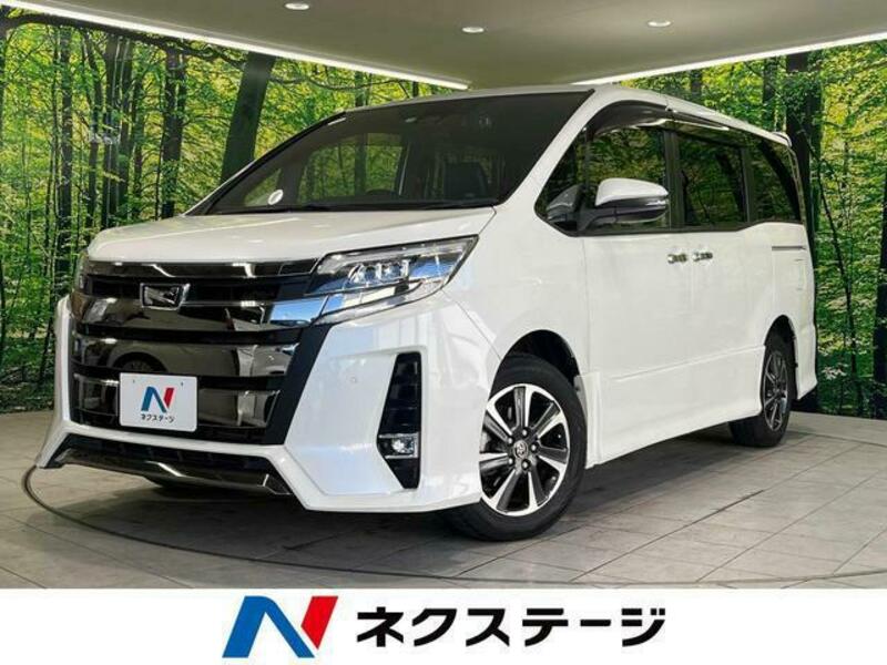 TOYOTA NOAH