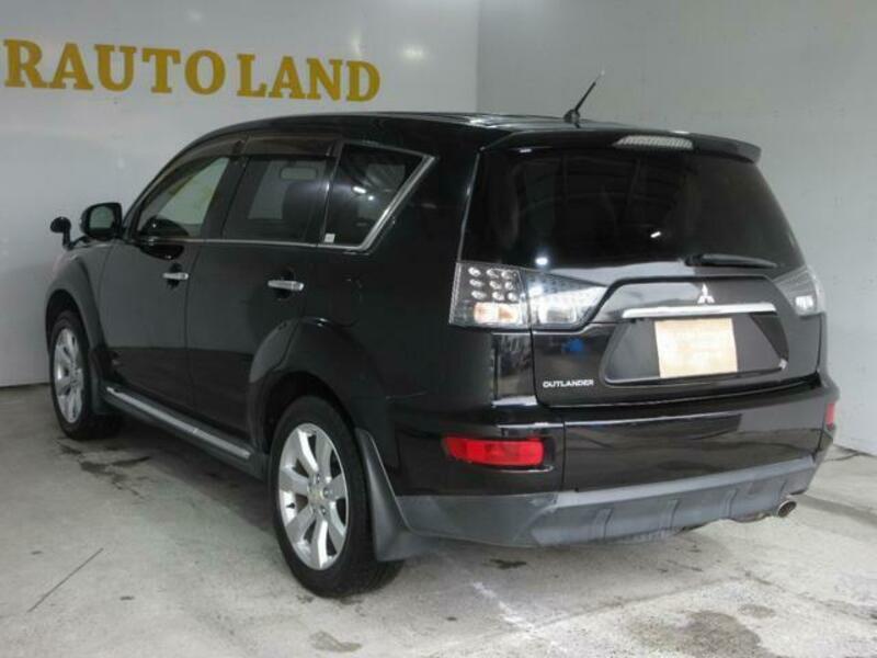 OUTLANDER