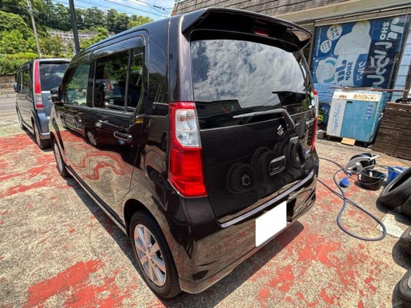 WAGON R