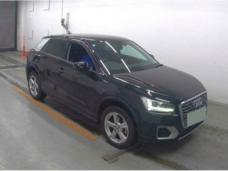 AUDI Q2