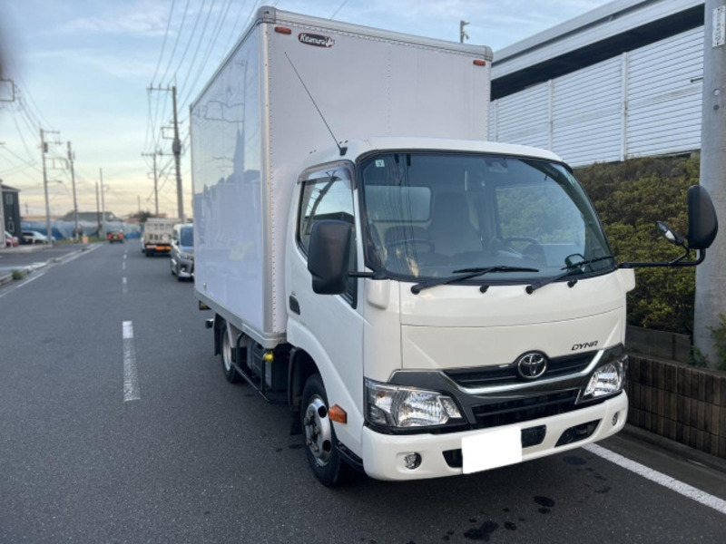 TOYOTA DYNA