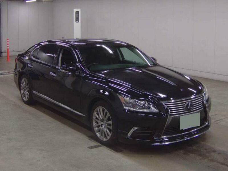 LEXUS LS
