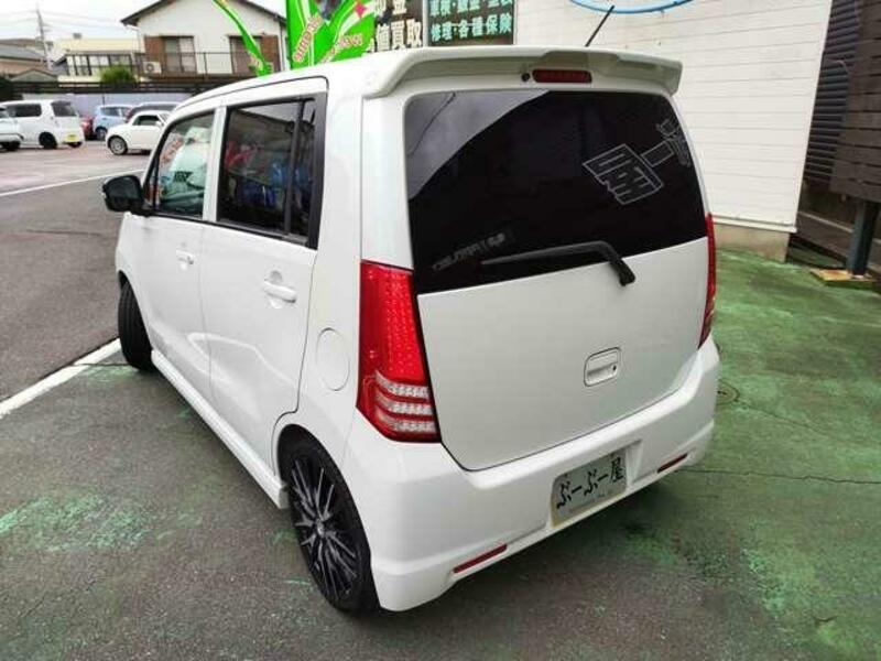 WAGON R