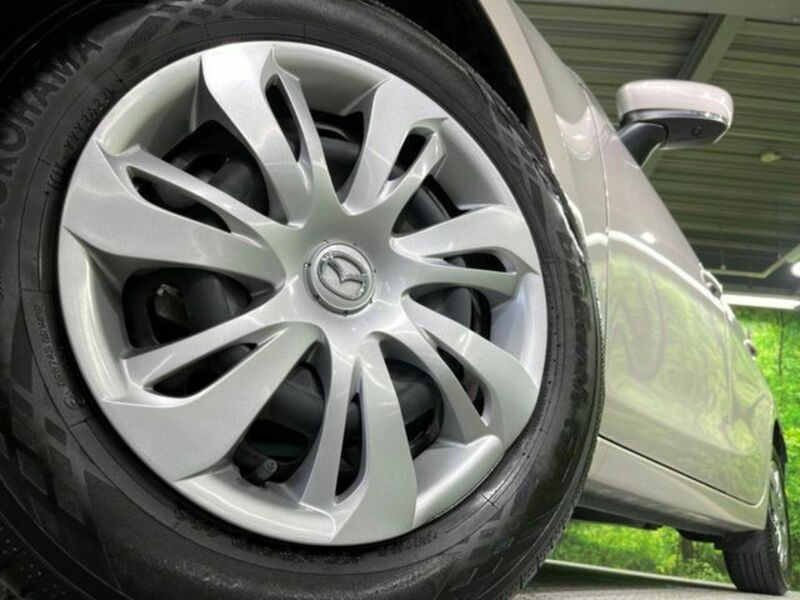 MAZDA2