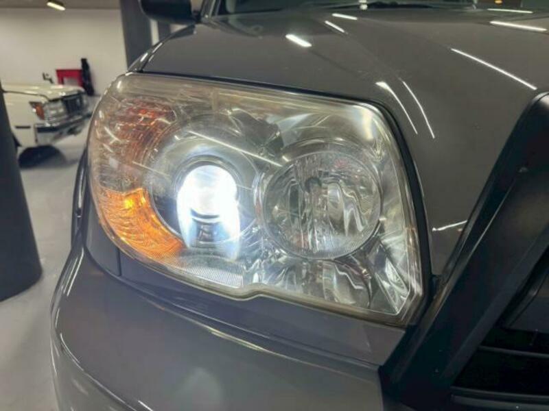 HILUX SURF