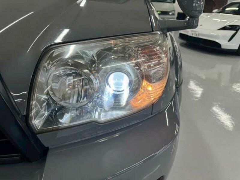 HILUX SURF