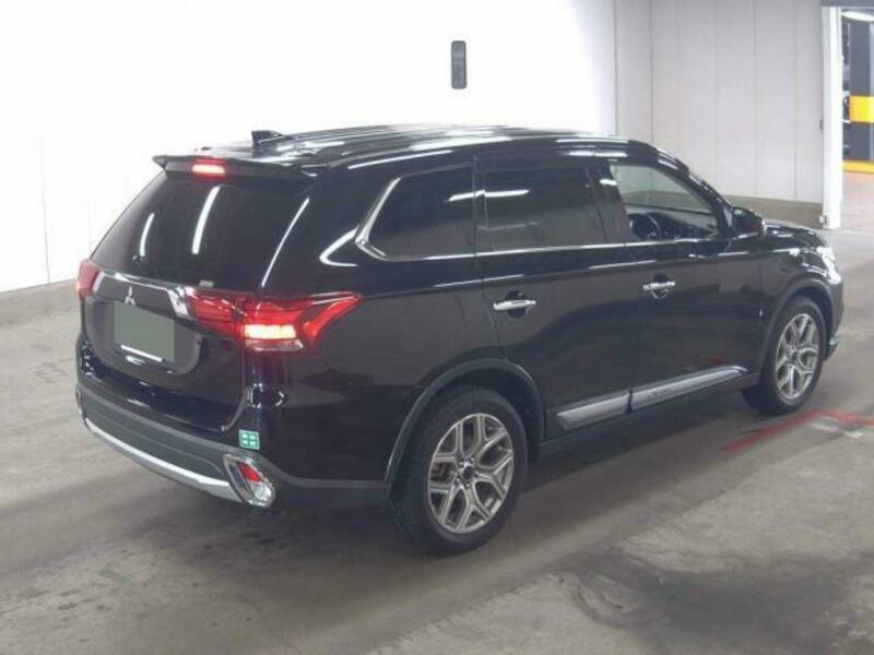 OUTLANDER