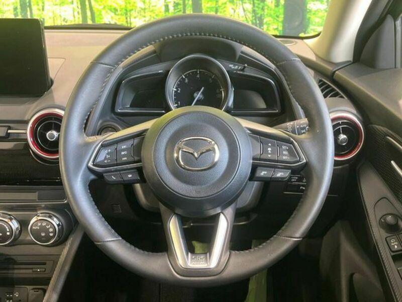 MAZDA2
