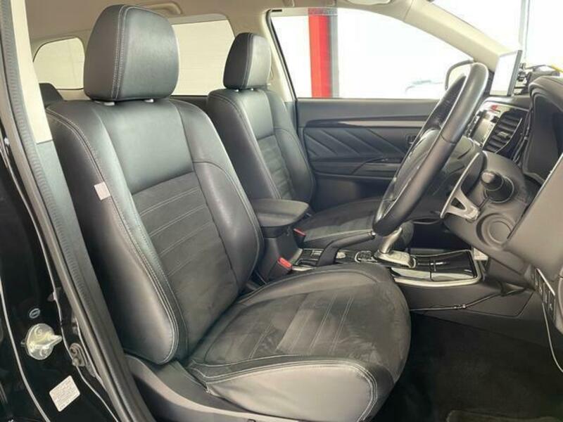 OUTLANDER PHEV