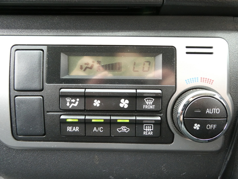 HIACE VAN