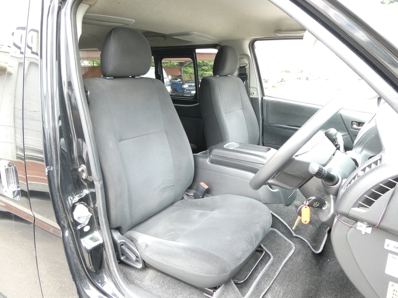 HIACE VAN