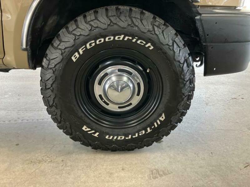 HILUX SURF