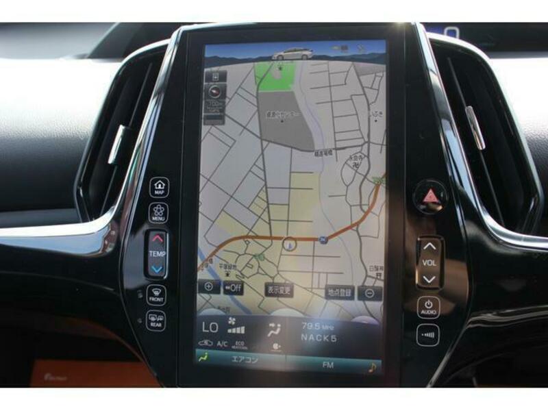PRIUS PHV