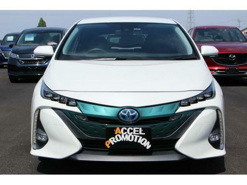PRIUS PHV
