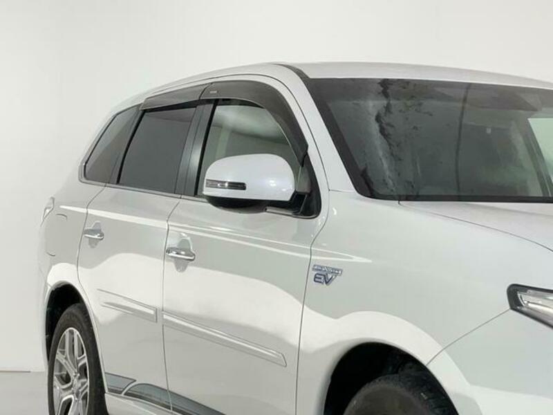 OUTLANDER PHEV