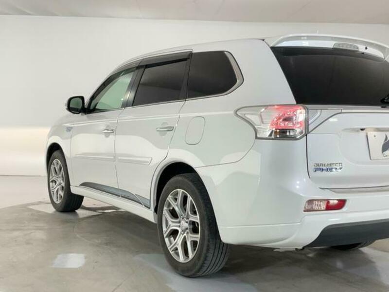 OUTLANDER PHEV