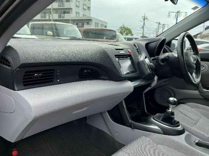 CR-Z