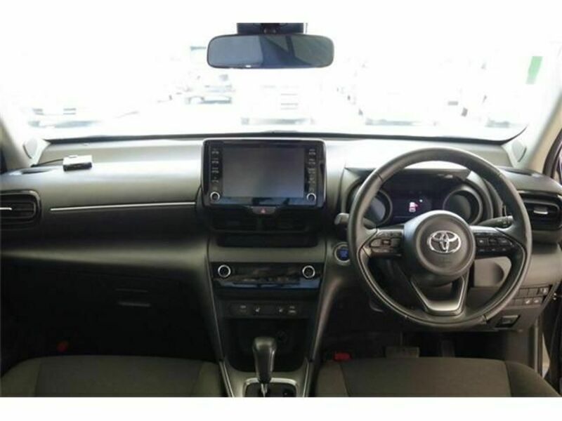 YARIS CROSS