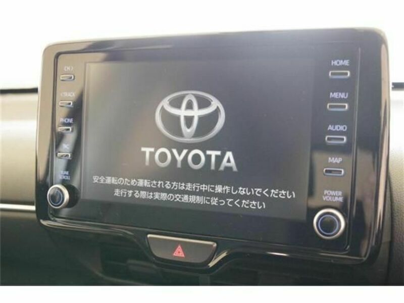 YARIS CROSS