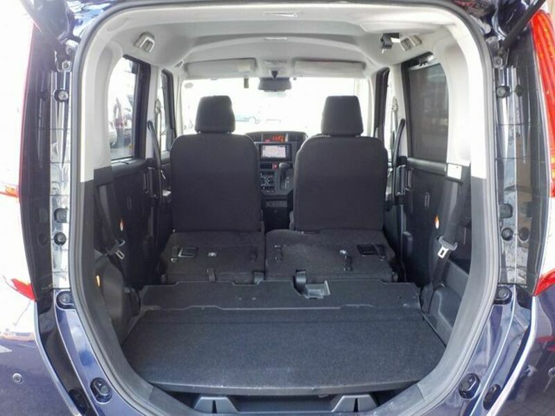 ROOMY