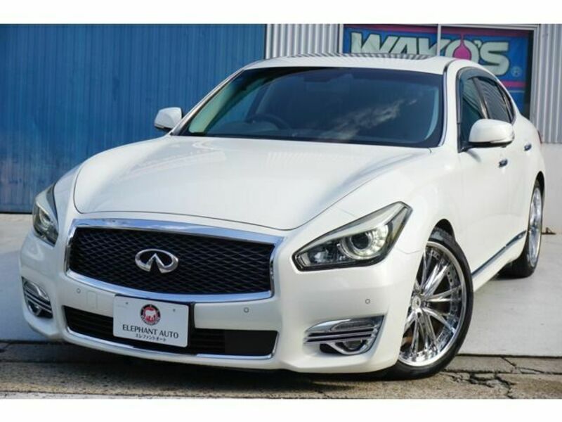 NISSAN FUGA