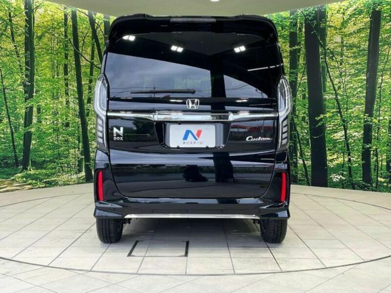 N BOX CUSTOM